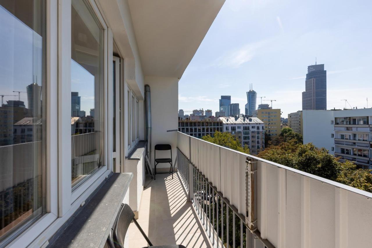 Cozy And Comfortable Wola Apartment By Noclegi Renters Varşovia Exterior foto