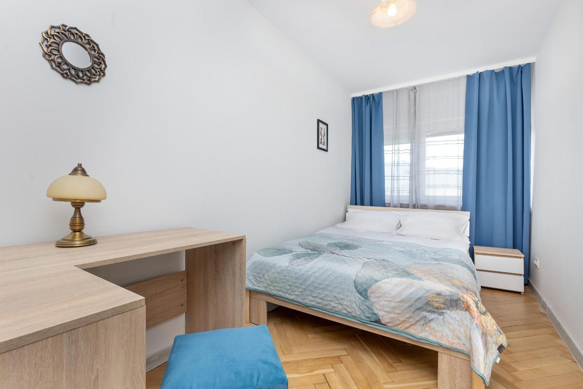 Cozy And Comfortable Wola Apartment By Noclegi Renters Varşovia Exterior foto